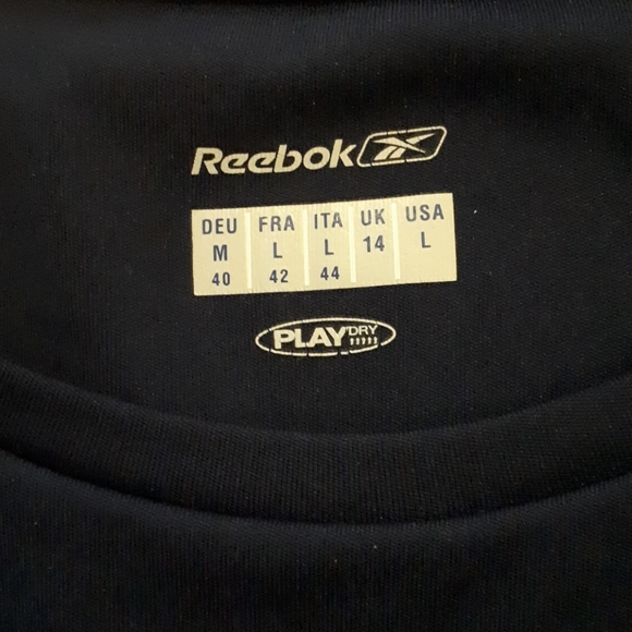 REEBOK dark blue tee - Picture 4 of 4